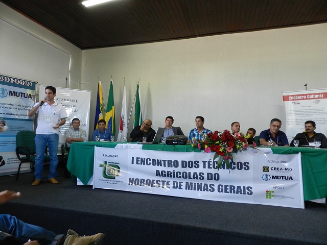 Abertura do I Encontro dos Técnicos Agrícolas do Noroeste de Minas Gerais em Unaí-MG