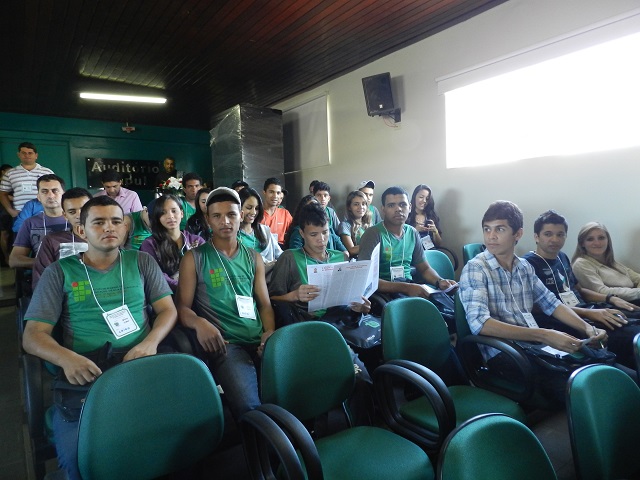 Alunos do IFNMG campus Arinos no  I Encontro dos Técnicos Agrícolas do Noroeste de Minas